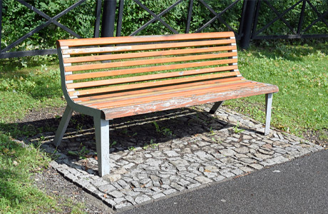 Fabrication de banc d'extérieur en métal près de Valenciennes